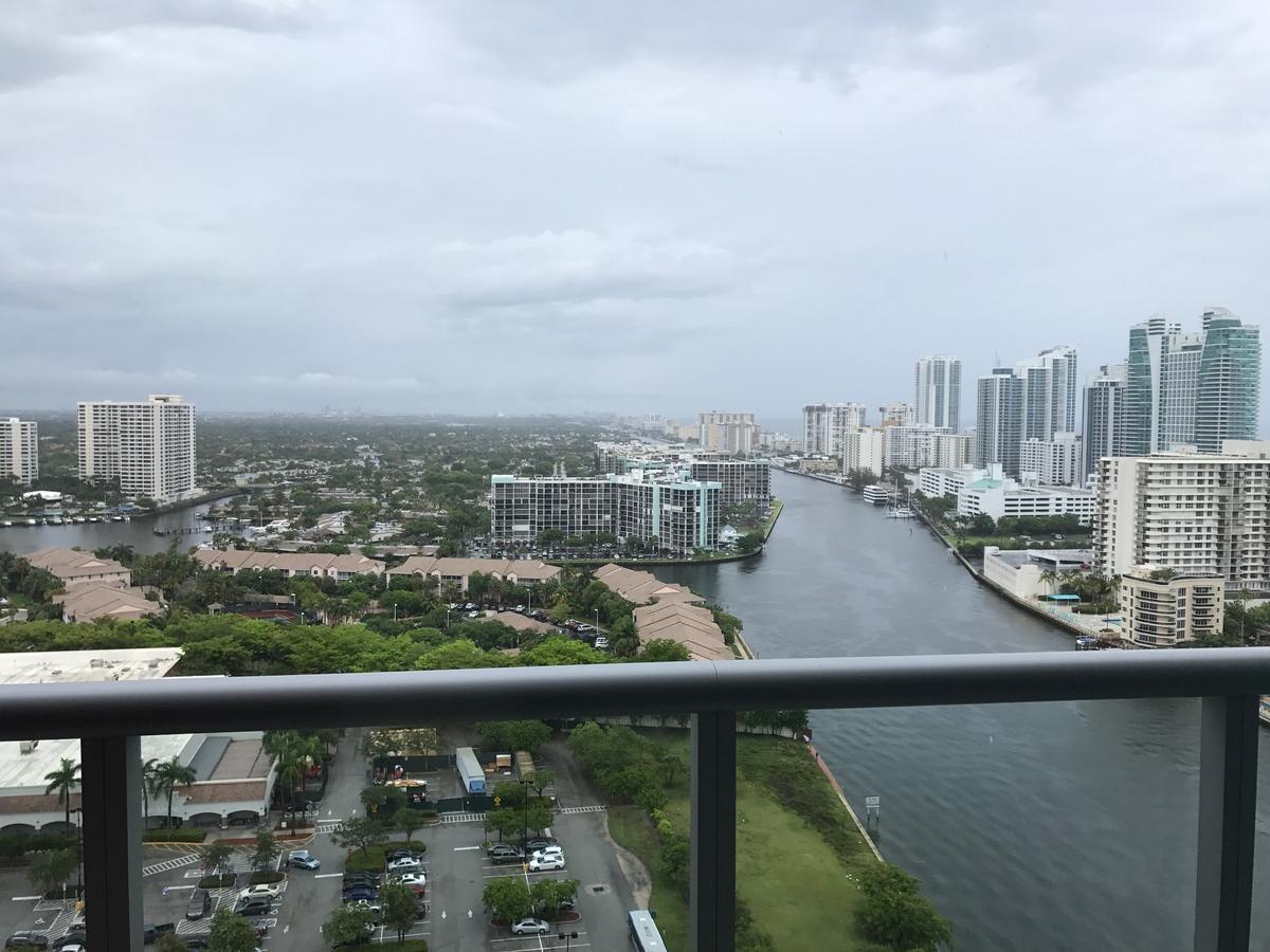 Beach Walk Resort De Lux Apartment Hallandale Beach Dış mekan fotoğraf